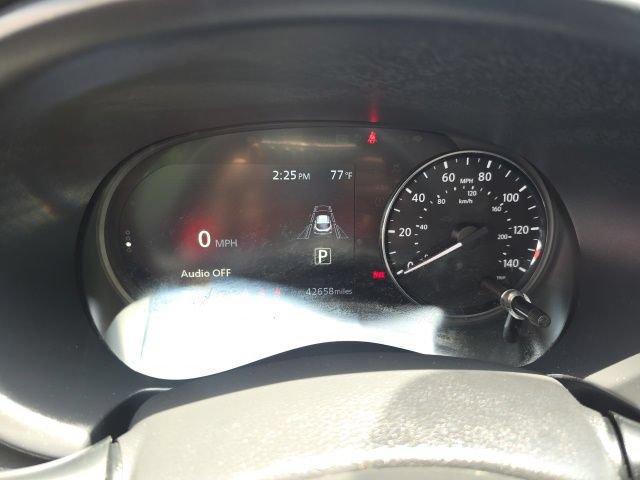 Used 2023 Nissan Kicks SR FWD image 17