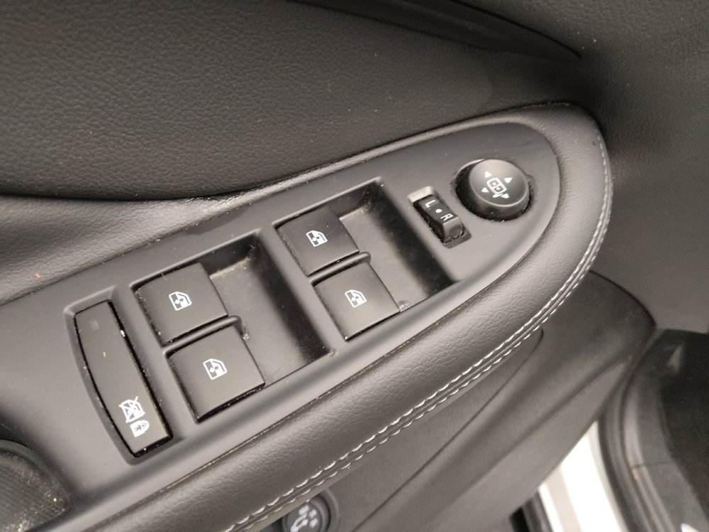 Used 2020 Buick Envision Essence image 27