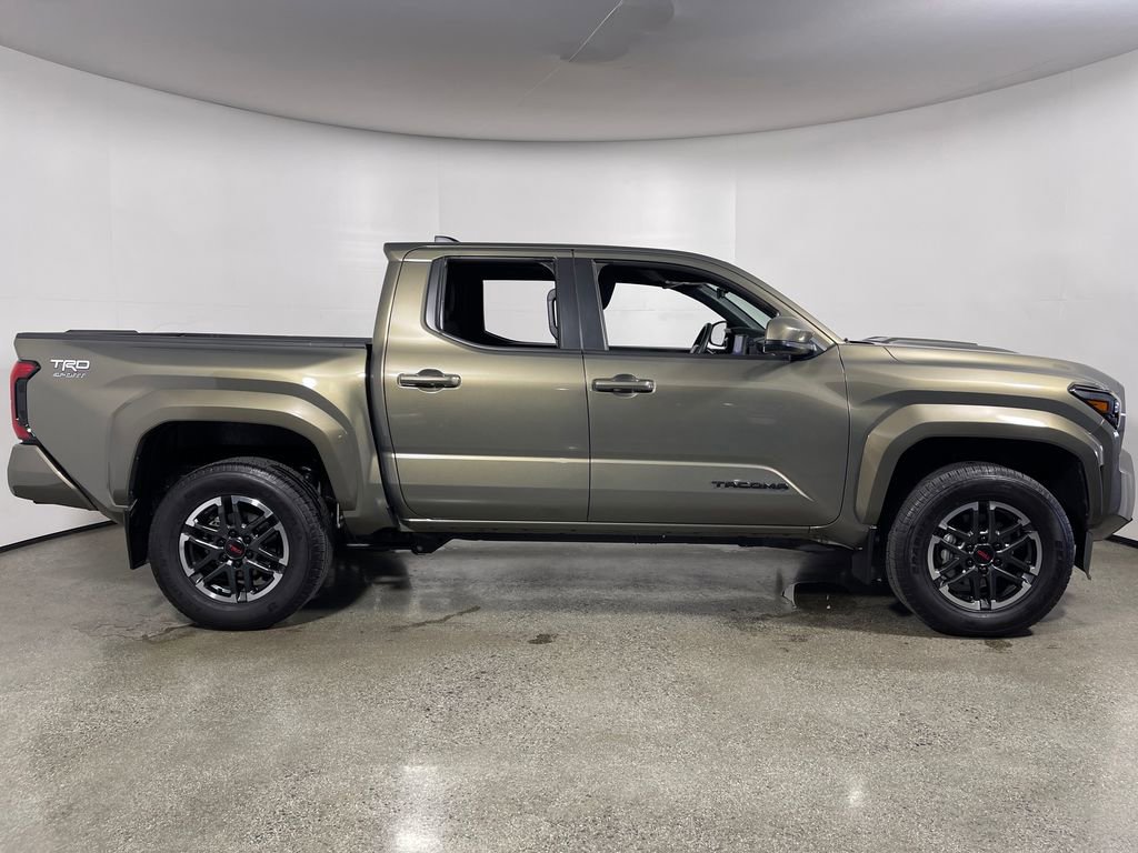 Certified 2024 Toyota Tacoma TRD Sport image 2
