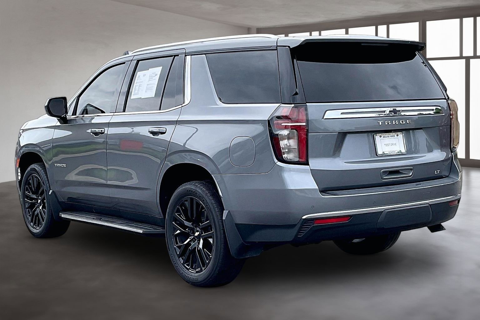 Used 2021 Chevrolet Tahoe LT w/ Rear Media and Nav Package AWD/4WD image 4