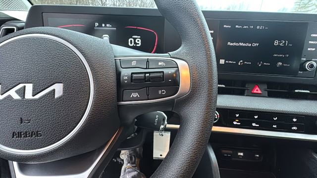 Used 2024 Kia Sportage LX image 18