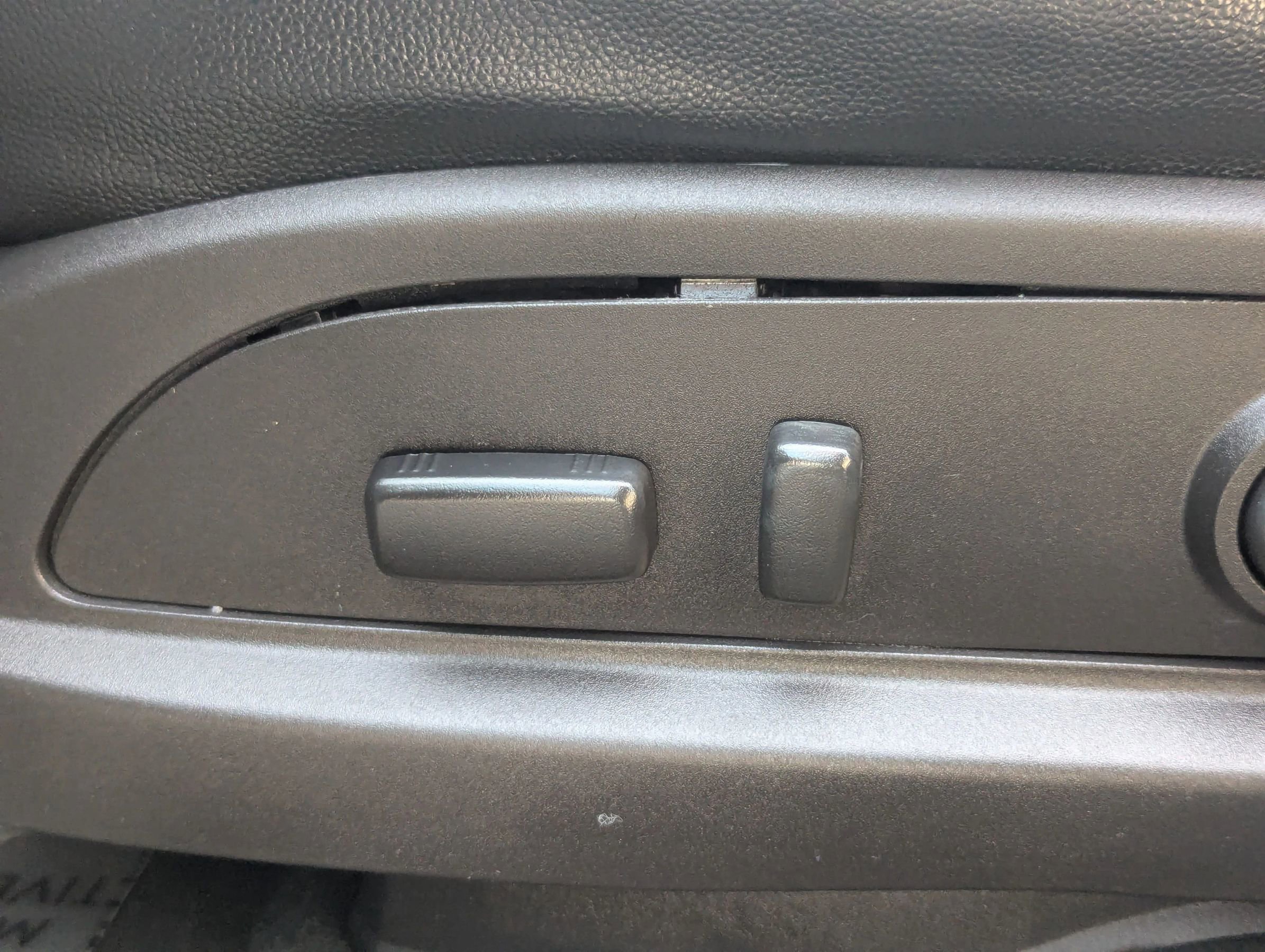 Used 2017 Chevrolet Traverse LT image 19