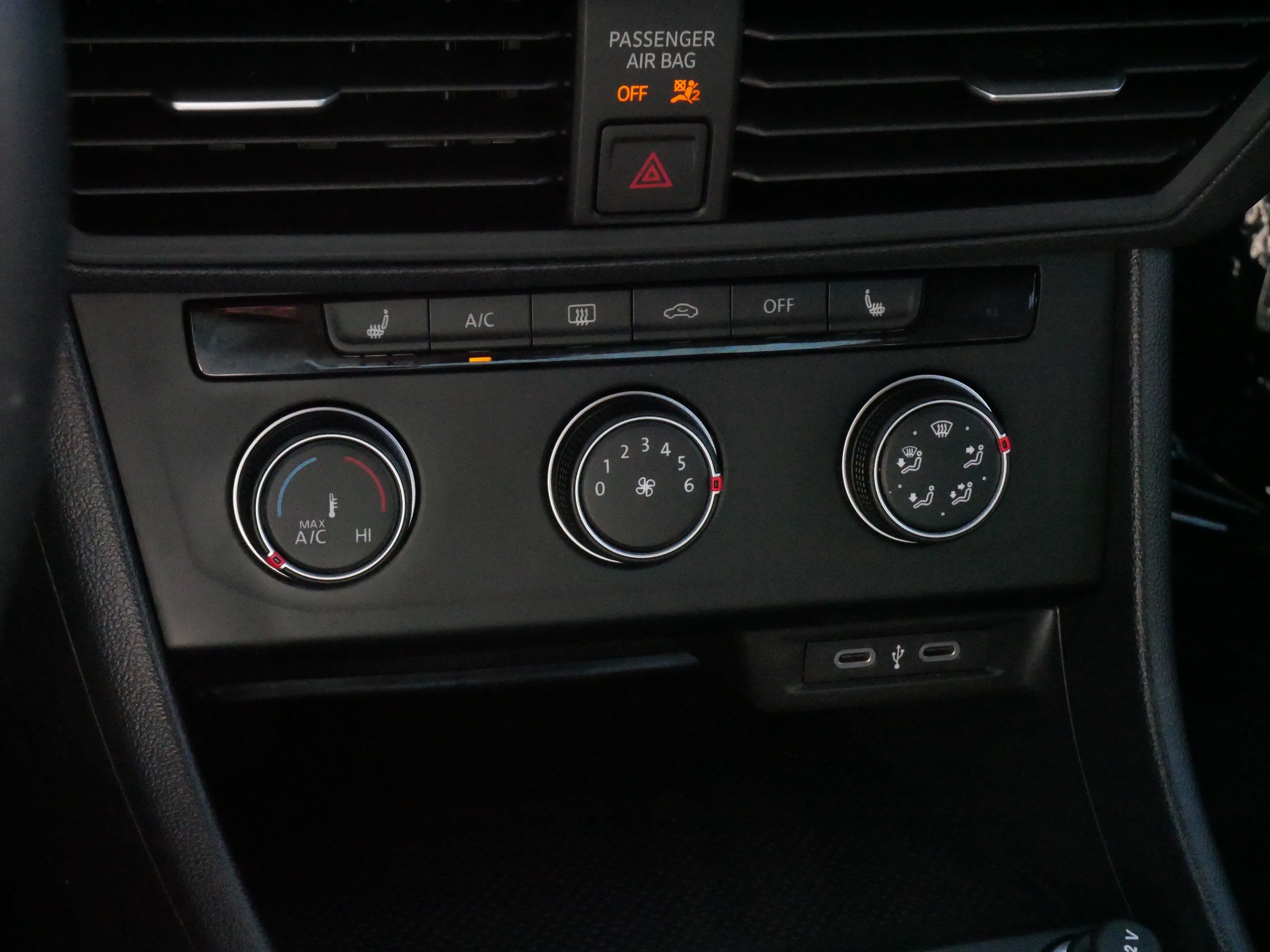 Certified 2024 Volkswagen Jetta Sport FWD image 23