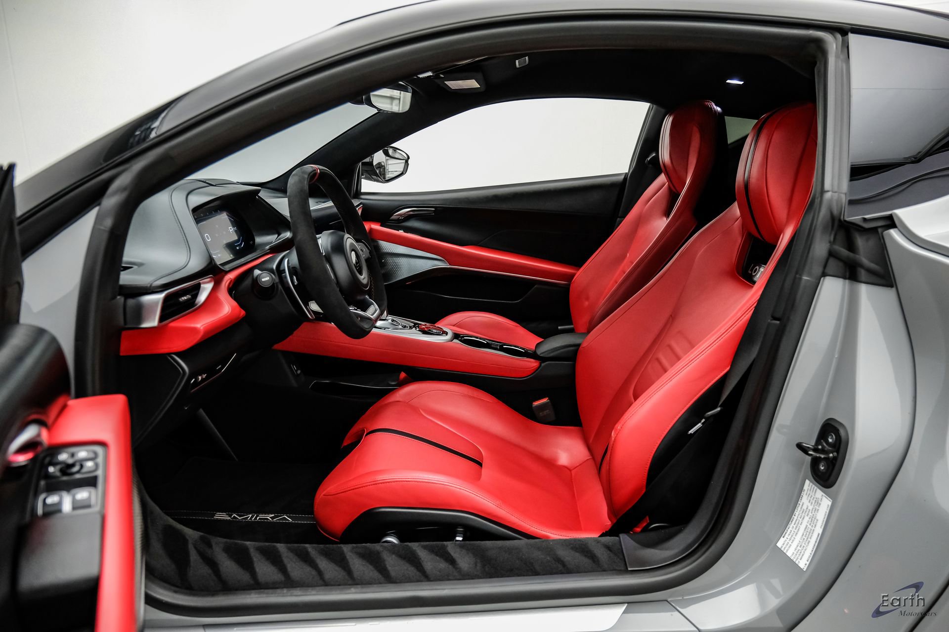 Used 2025 Lotus Emira RWD image 45