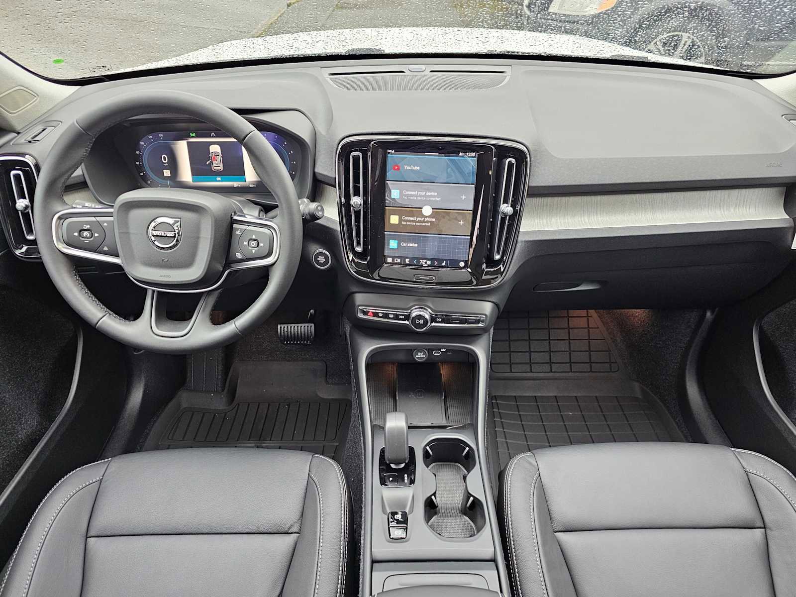 New 2025 Volvo XC40 B5 Core w/ Protection Package Premier image 22