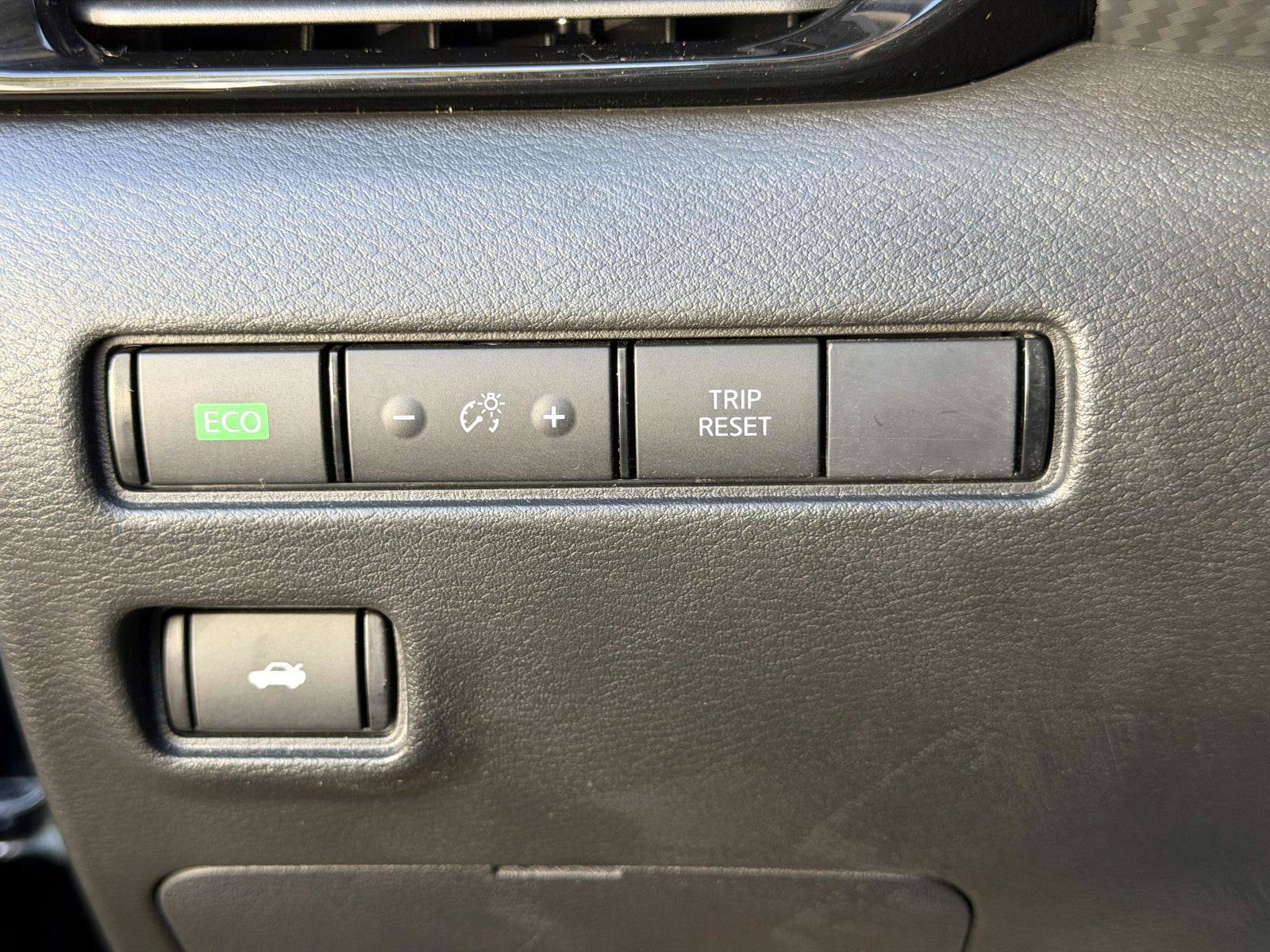 Used 2023 Nissan Sentra SV w/ All-Weather Package FWD image 14