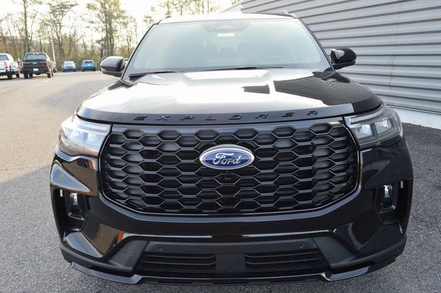 New 2026 Ford Explorer ST-Line image 8