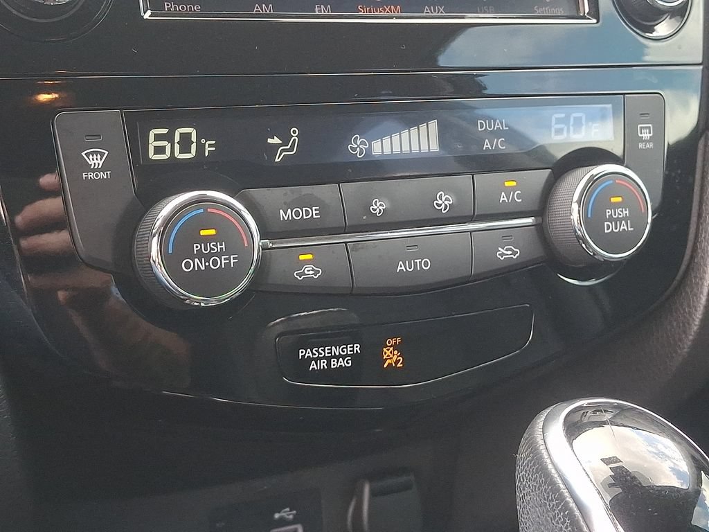 Used 2018 Nissan Rogue SL FWD image 15
