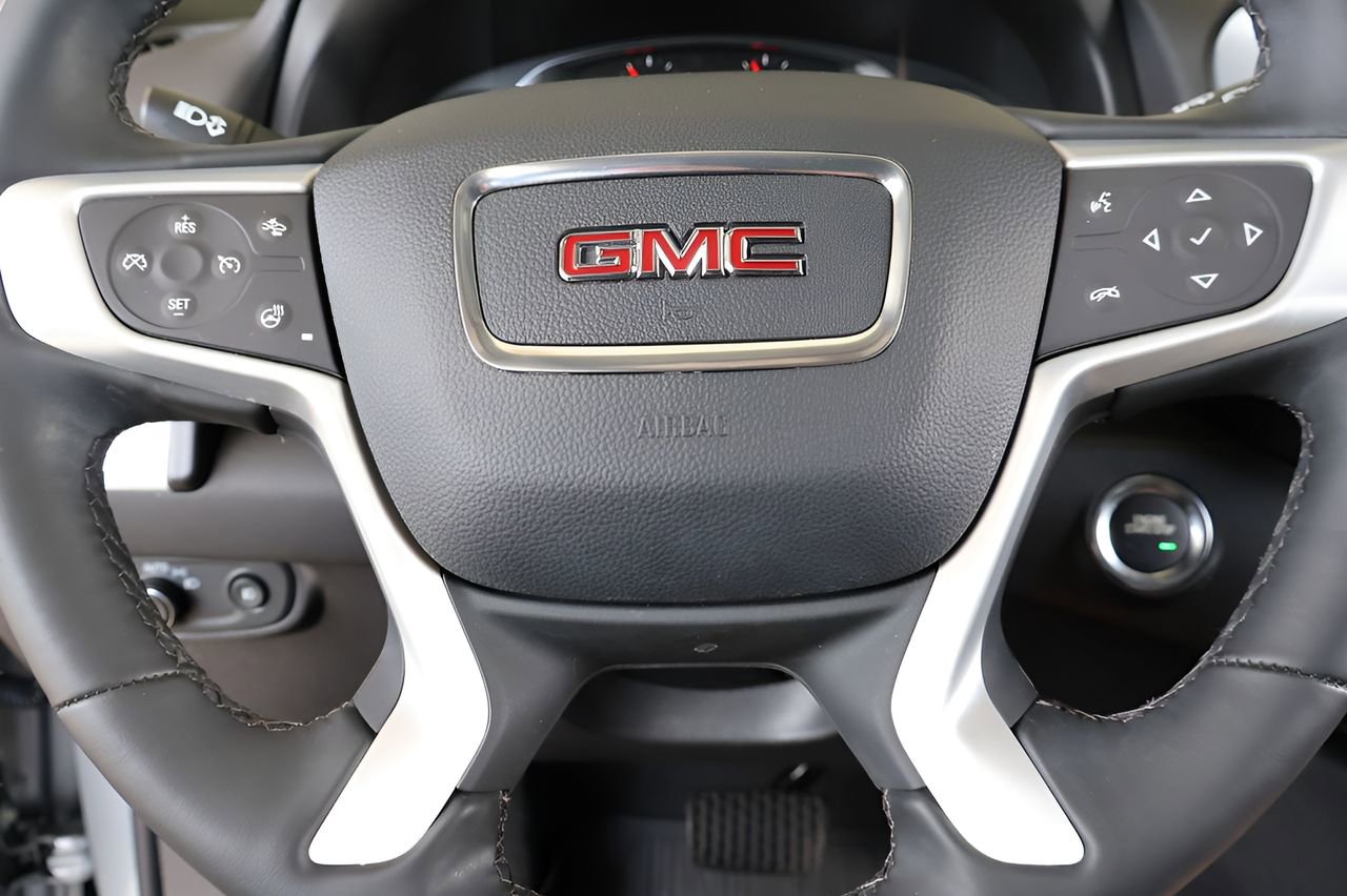 Used 2023 GMC Terrain SLT w/ LPO, Floor Liner Package image 20