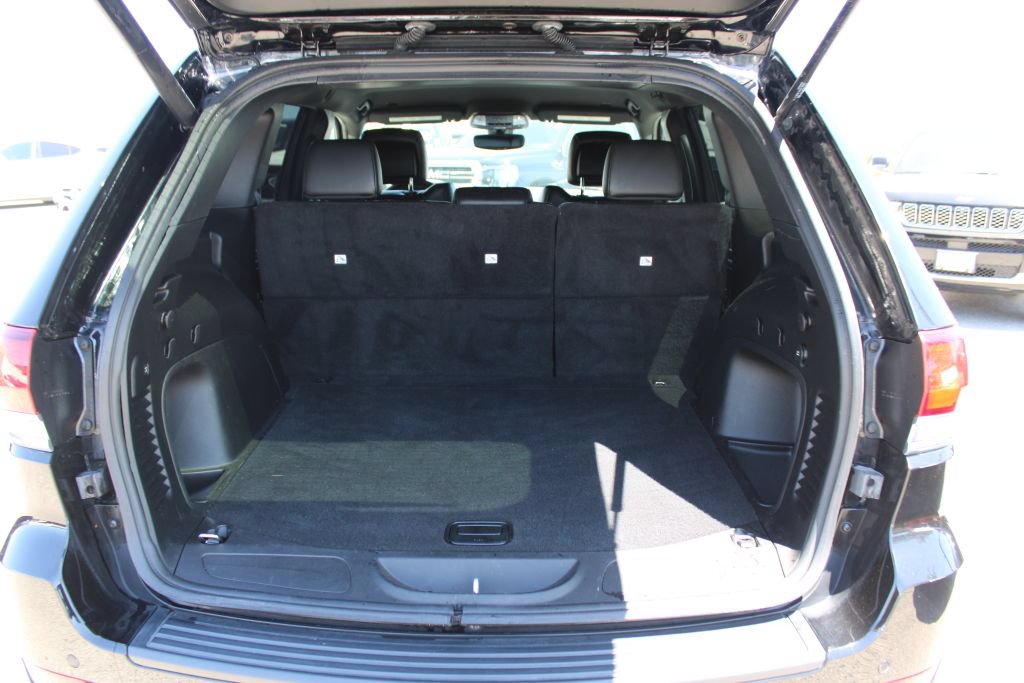 Used 2022 Jeep Grand Cherokee Laredo X AWD/4WD image 10