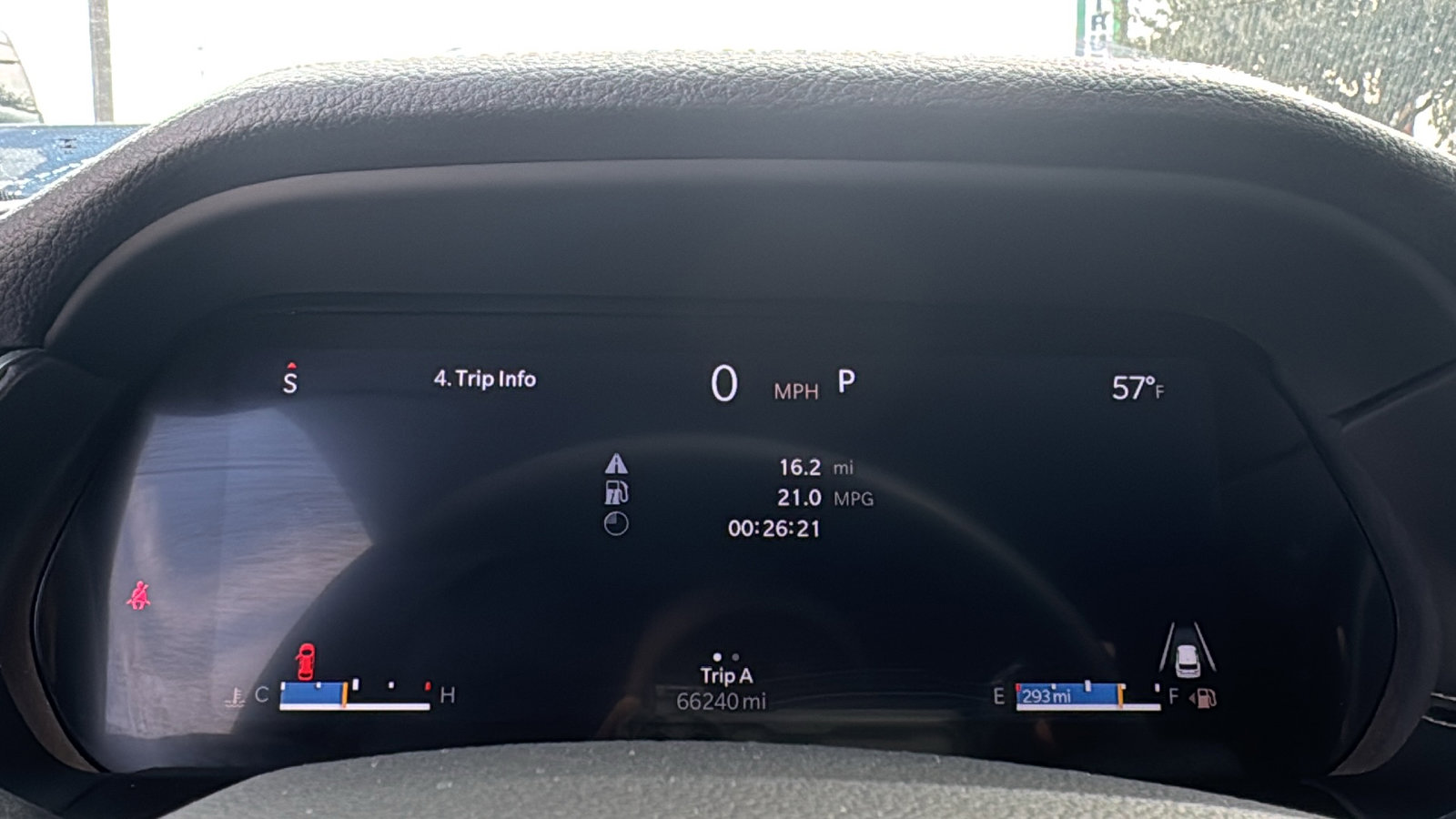 Certified 2024 Jeep Grand Cherokee L Limited w/ Luxury Tech Group II image 22