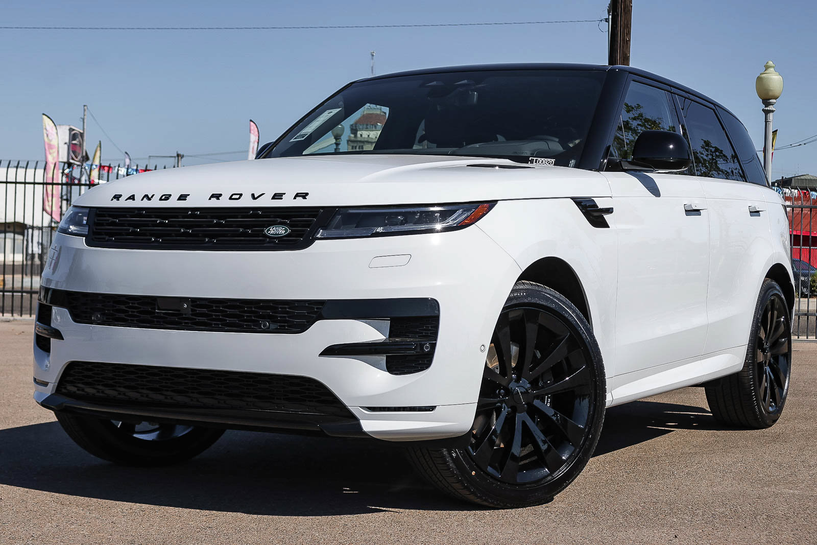 New 2026 Land Rover Range Rover Sport Dynamic SE AWD/4WD image 1