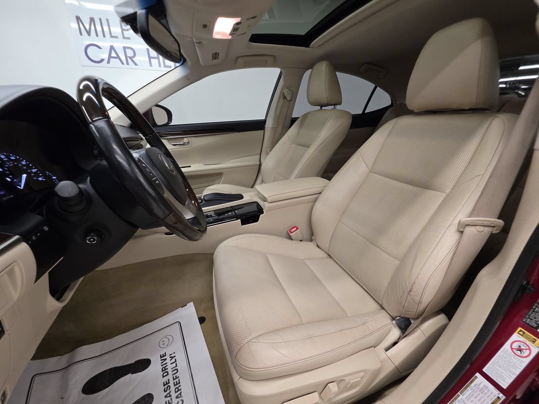 Used 2015 Lexus ES 350 w/ Luxury Package FWD image 21