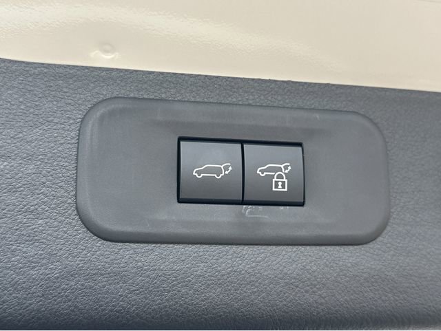 New 2026 Lexus TX 500h AWD image 21