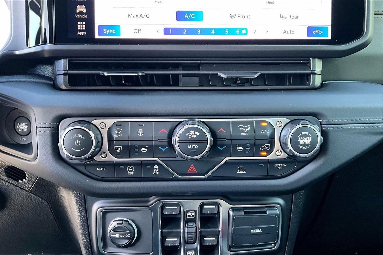 New 2026 Jeep Gladiator Mojave AWD/4WD image 14