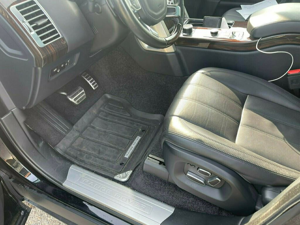 Used 2015 Land Rover Range Rover Supercharged AWD/4WD image 13