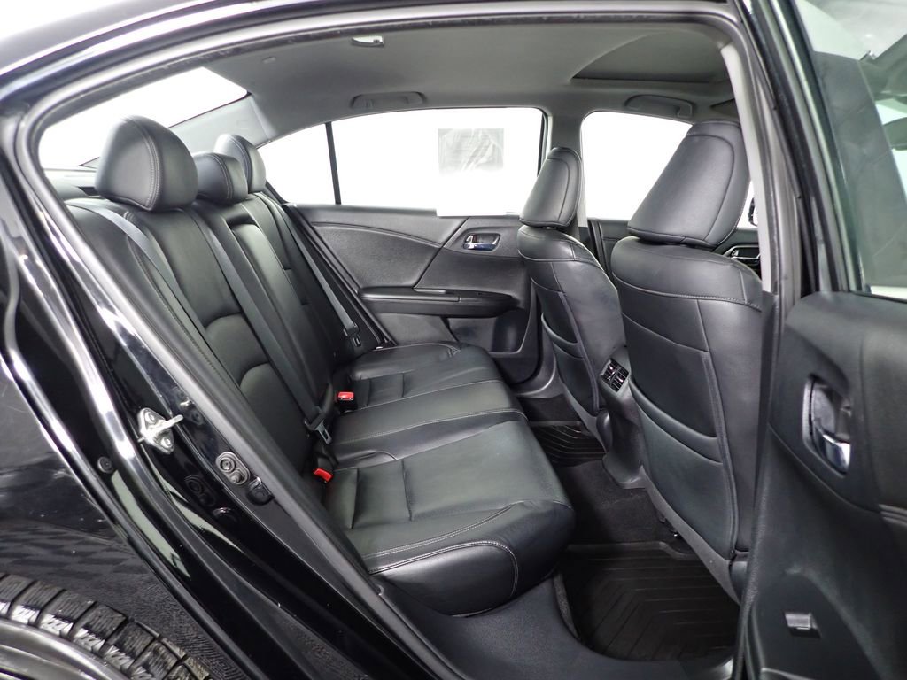 Used 2015 Honda Accord EX-L image 40