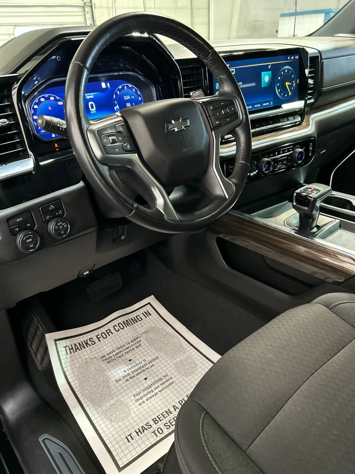 Used 2022 Chevrolet Silverado 1500 RST AWD/4WD image 9