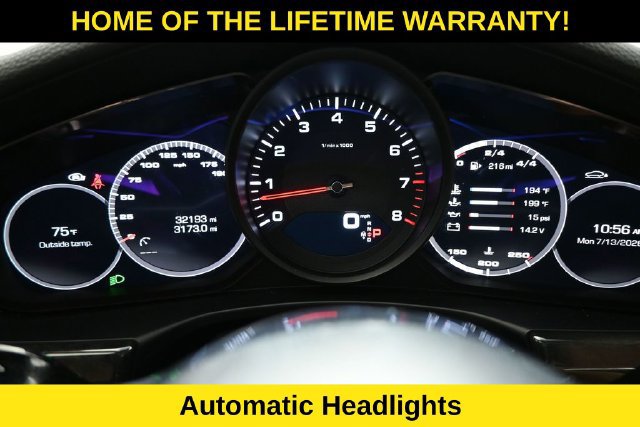 Used 2017 Porsche Panamera 4 AWD/4WD image 17