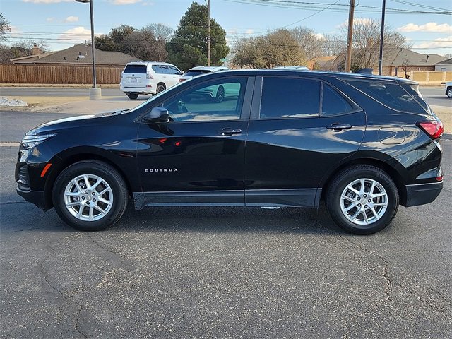 Certified 2023 Chevrolet Equinox LS w/ Driver Confidence II Package image 2