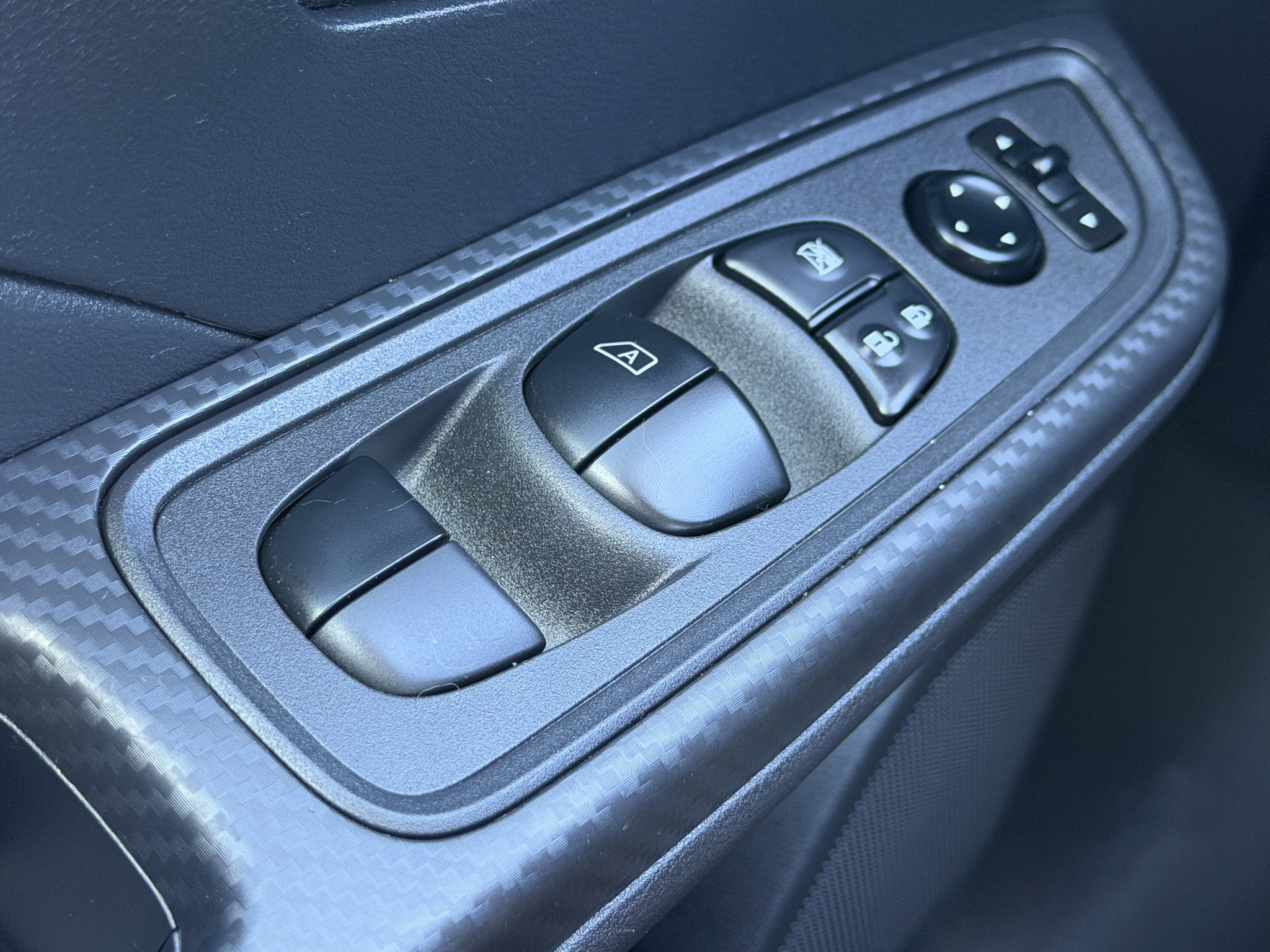 Used 2025 Nissan Versa S w/ Trunk Package FWD image 19