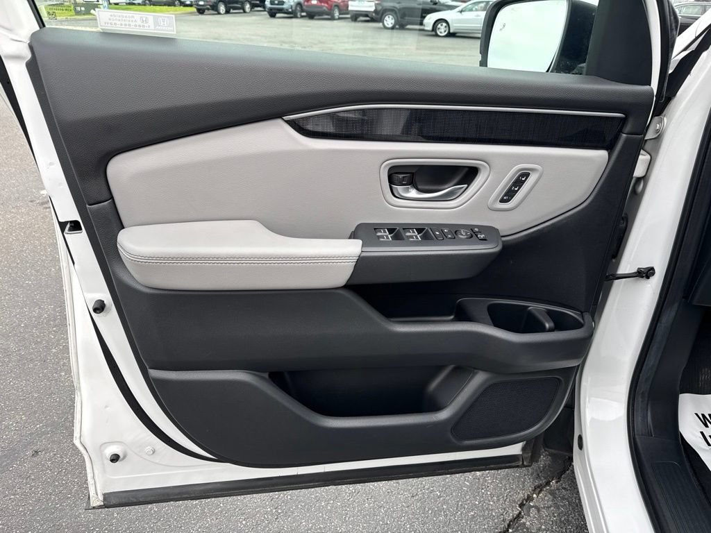Certified 2024 Honda Pilot Elite image 34
