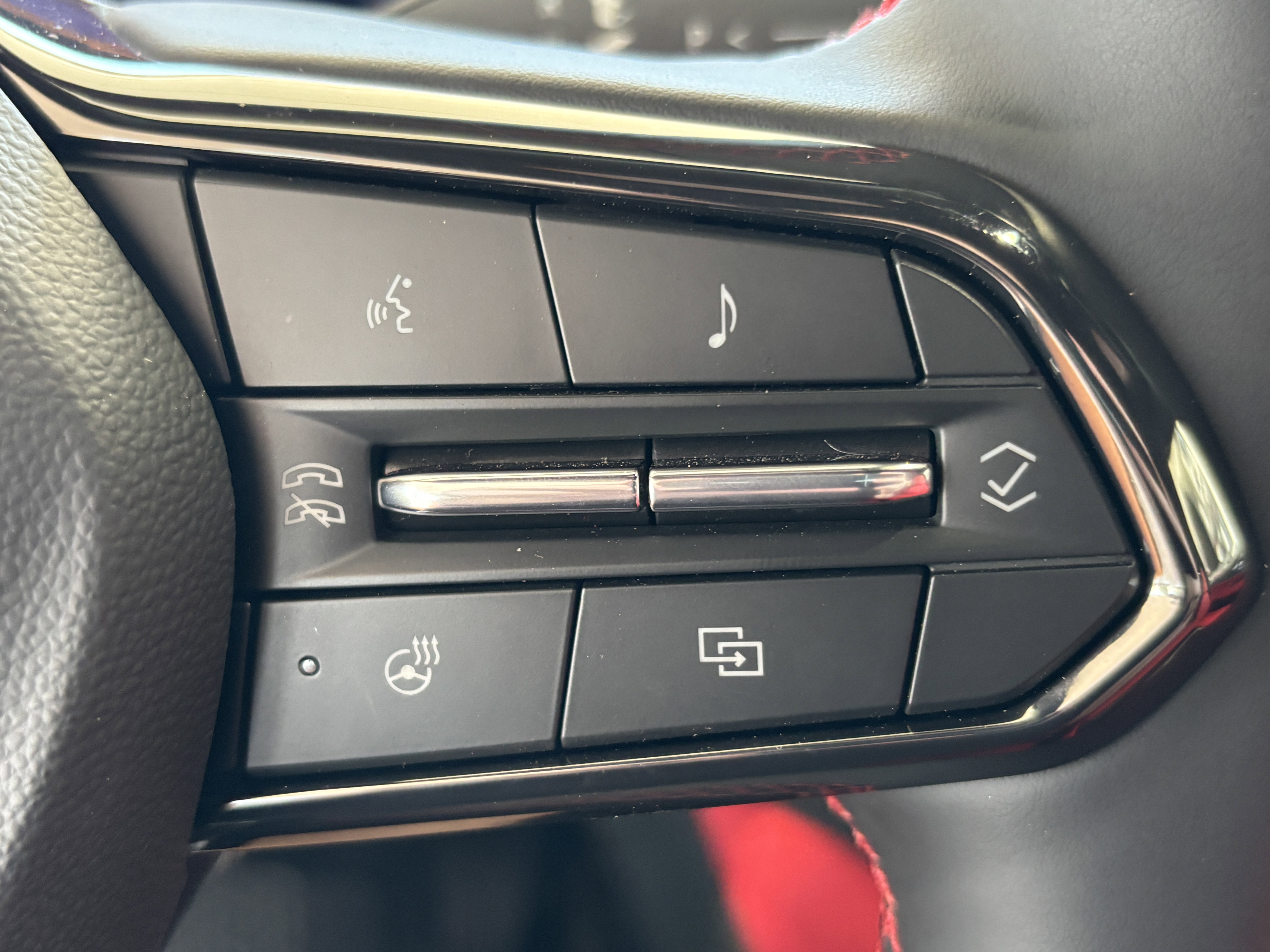 Used 2025 Chevrolet Blazer EV SS image 12