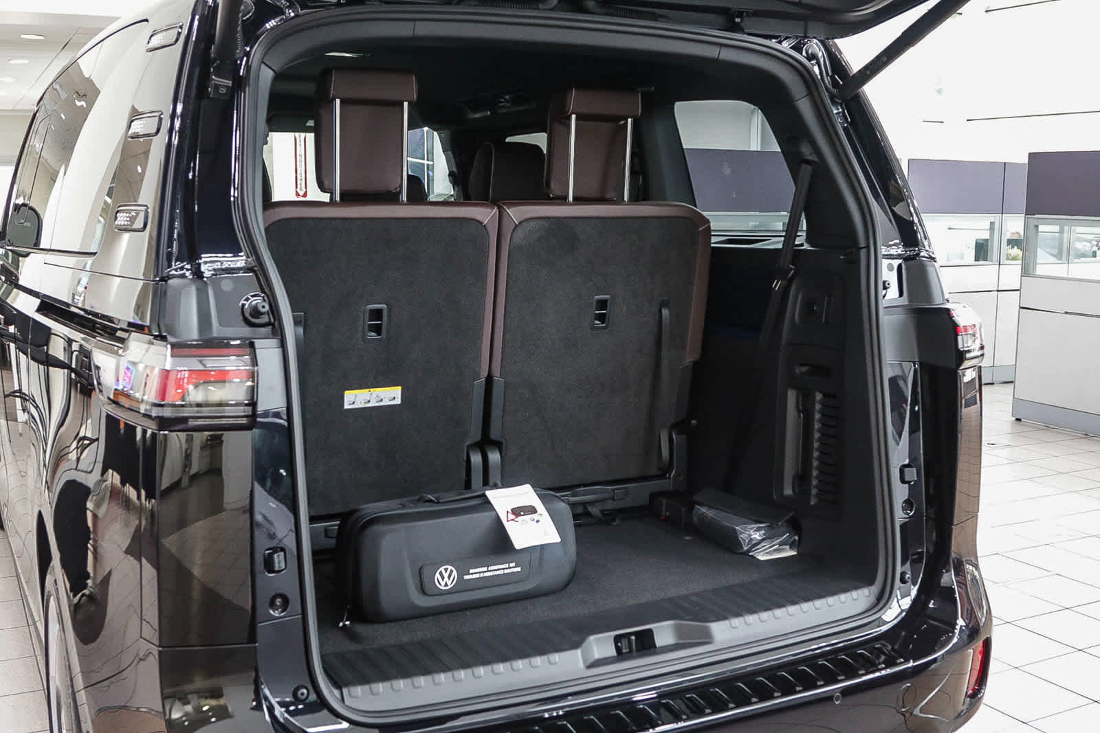 New 2025 Volkswagen ID. Buzz Pro S image 10