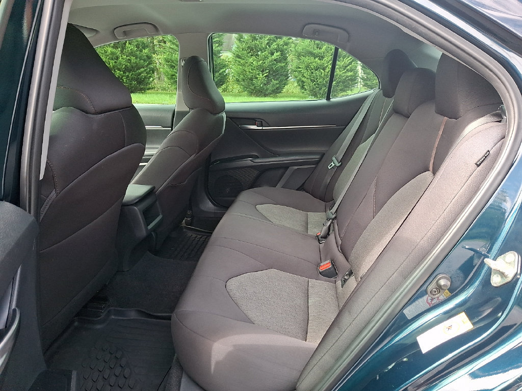 Used 2019 Toyota Camry LE w/ Convenience Package FWD image 10