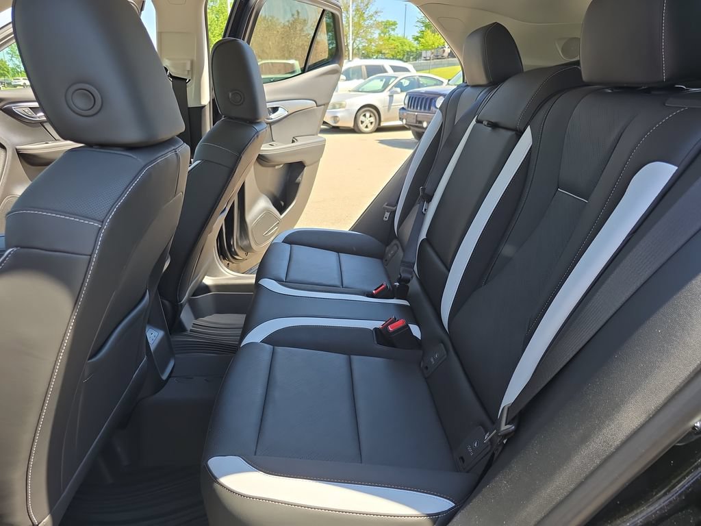 New 2026 Buick Envision Sport Touring AWD/4WD image 14