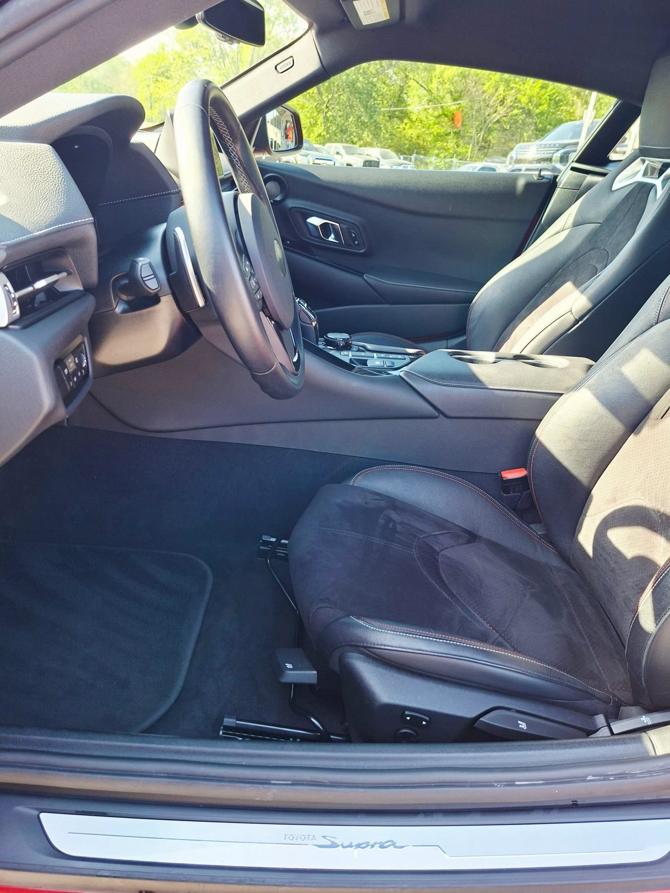 Used 2022 Toyota Supra w/ Safety & Technology Package RWD image 10