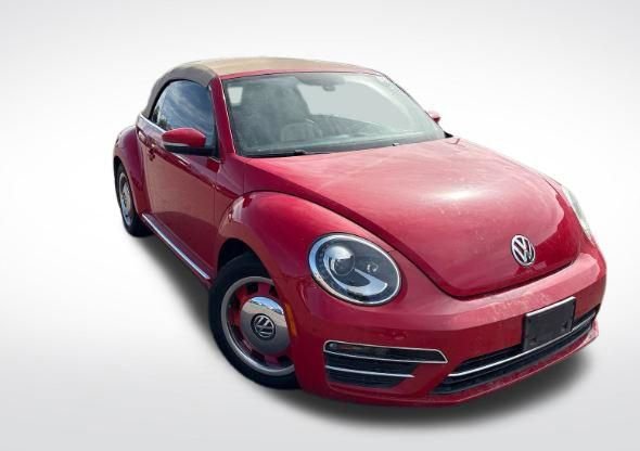 Used 2018 Volkswagen Beetle 2.0T FWD image 3