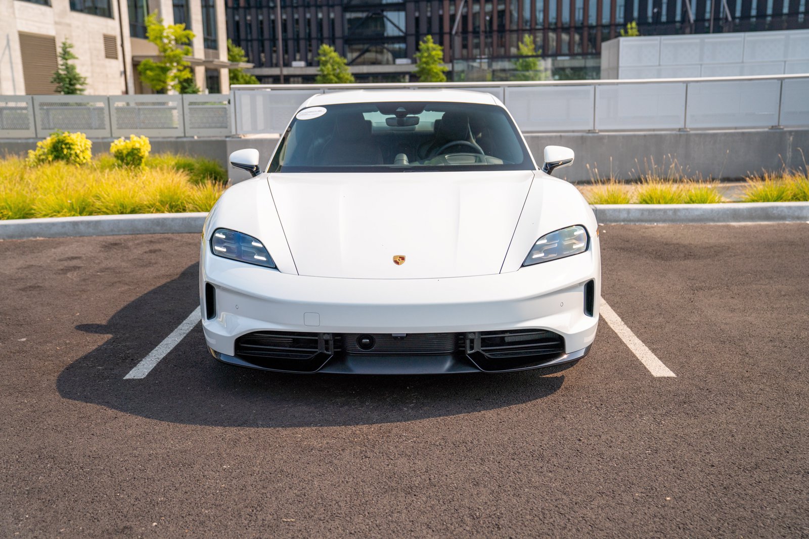 Certified 2025 Porsche Taycan 4S AWD/4WD image 6