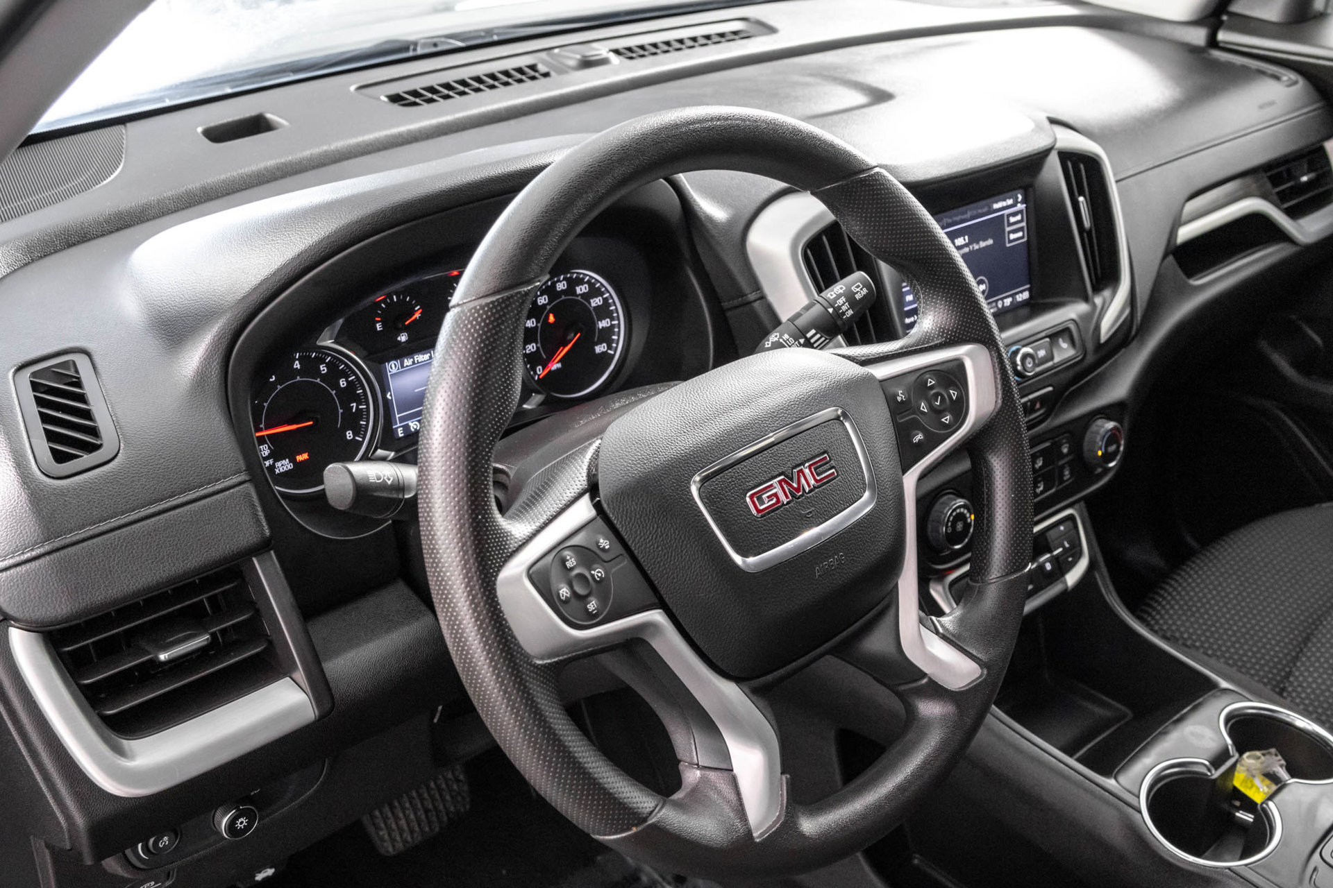 Used 2024 GMC Terrain SLE AWD/4WD image 4