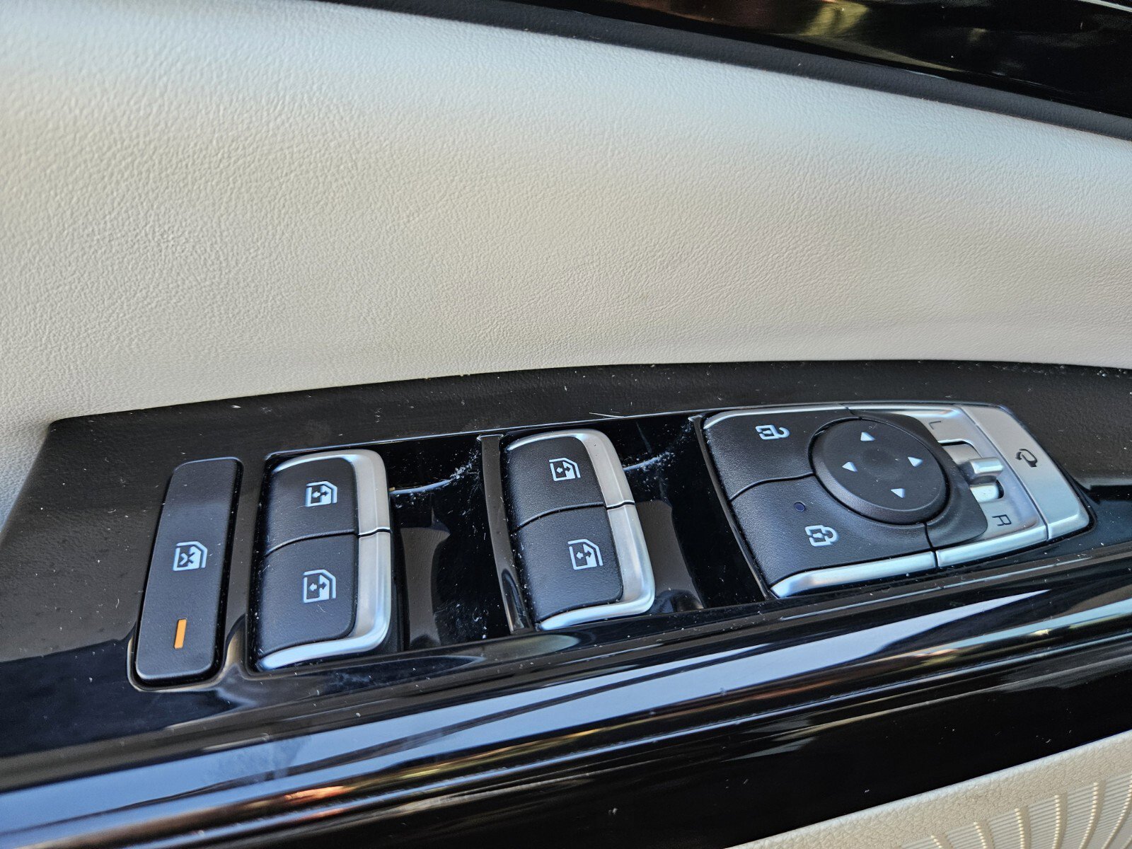 Used 2022 Kia Carnival SX image 31