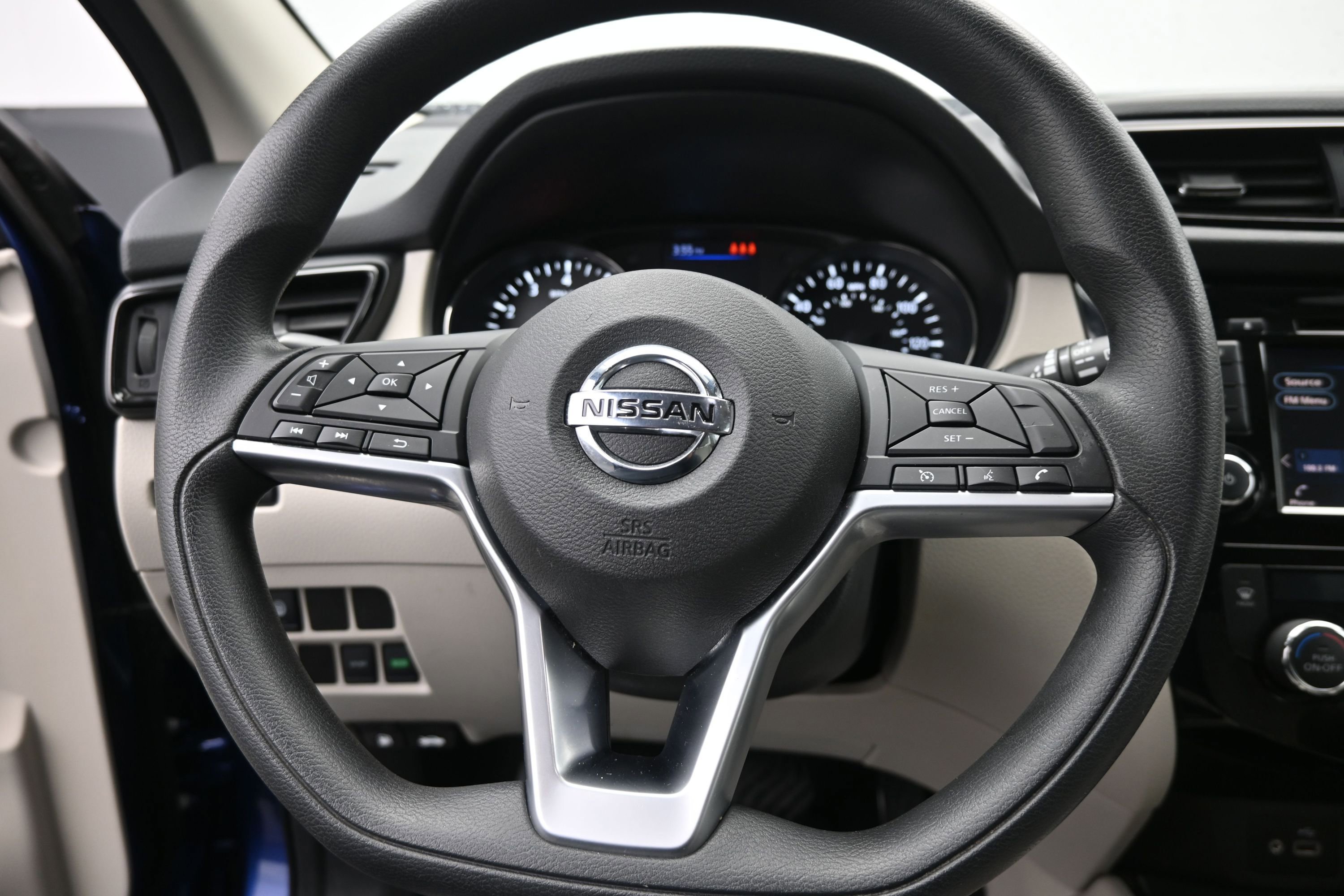 Used 2020 Nissan Rogue Sport SV FWD image 20