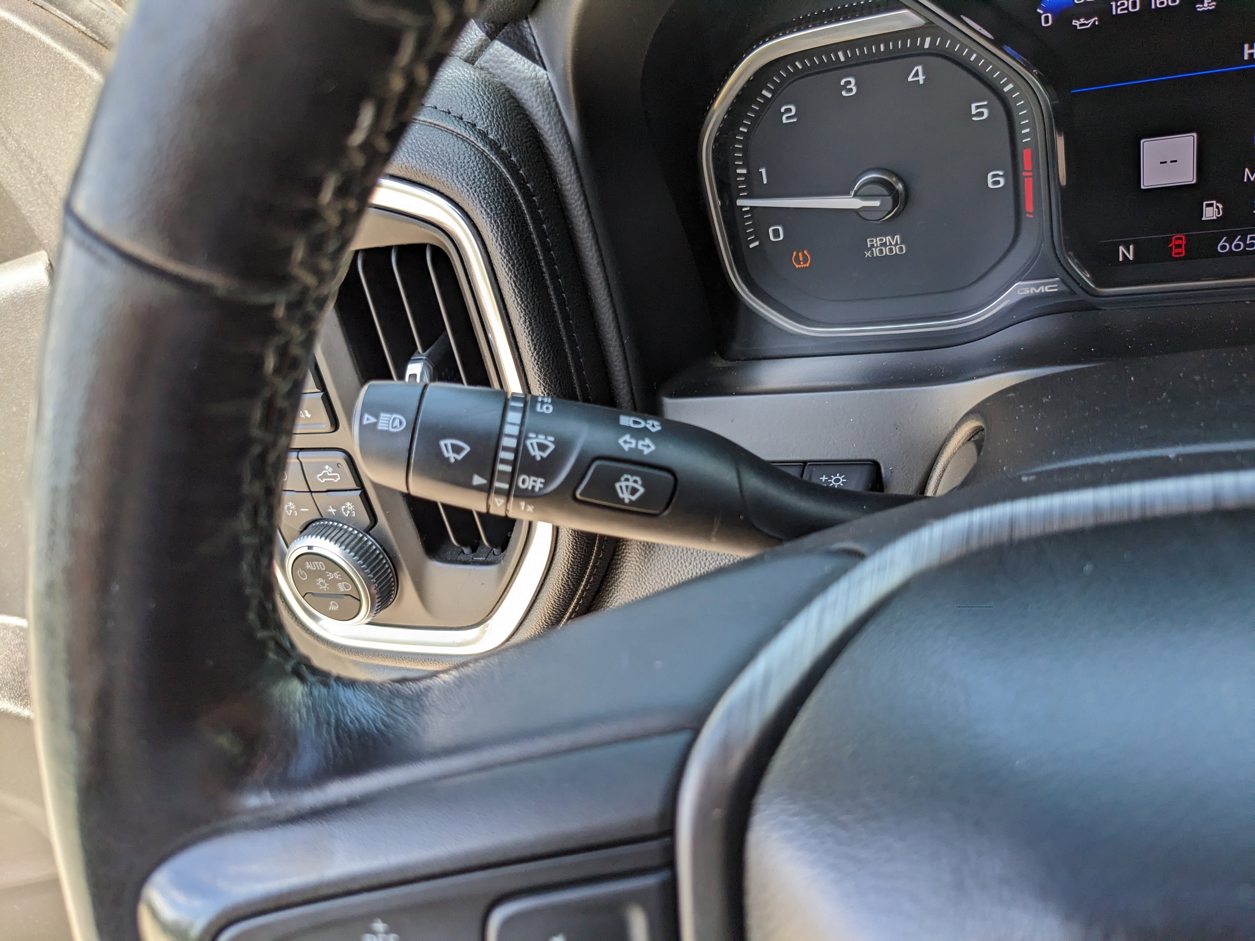 Used 2020 GMC Sierra 2500 Denali w/ Technology Package image 35