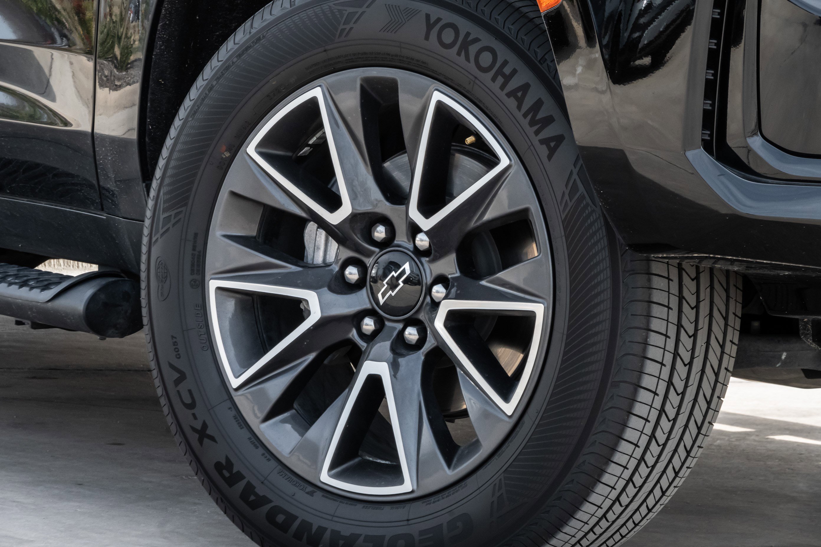 Used 2023 Chevrolet Tahoe Z71 w/ Luxury Package image 8