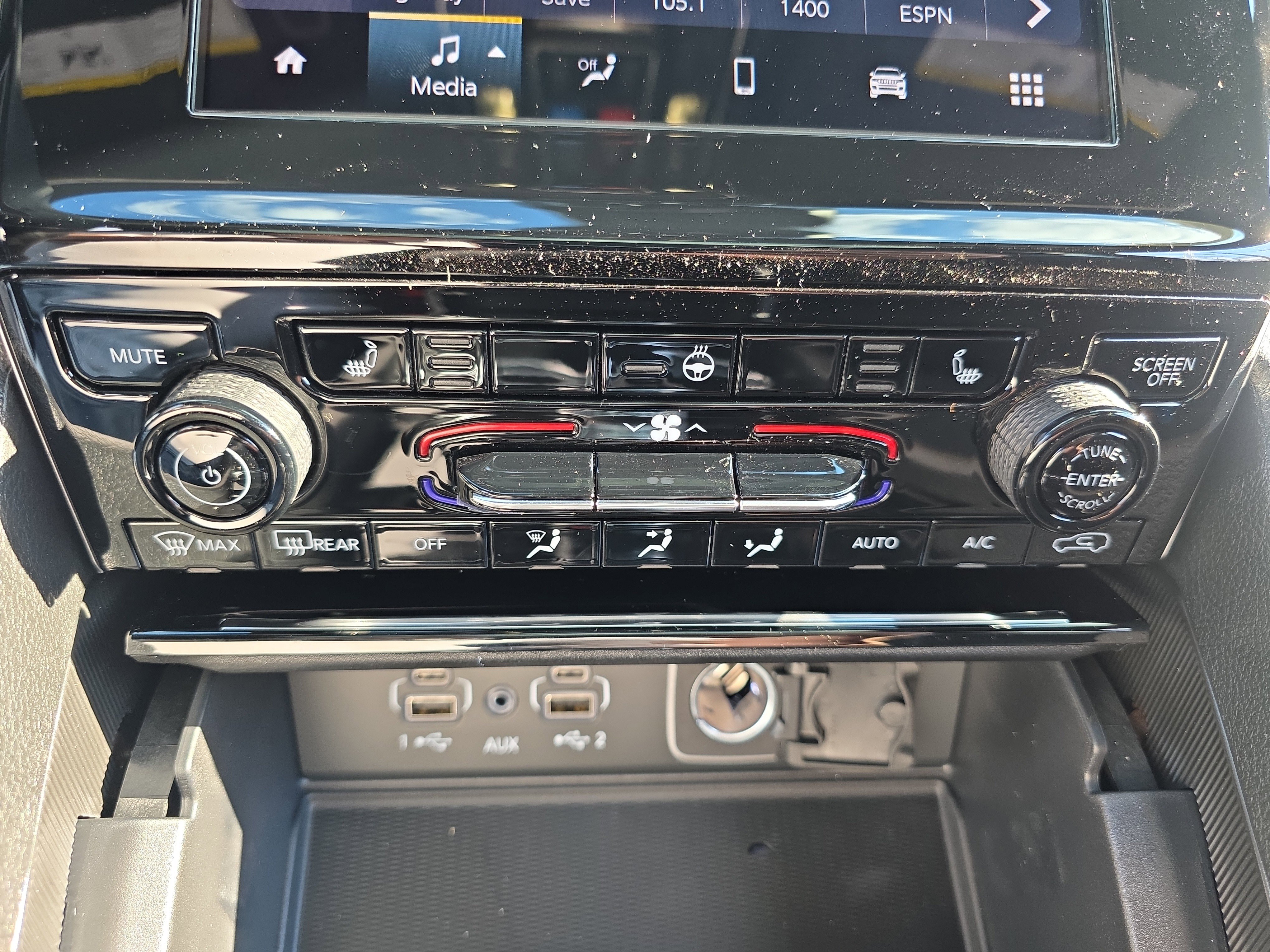 New 2025 Jeep Grand Cherokee Altitude w/ Trailer Tow Package image 8