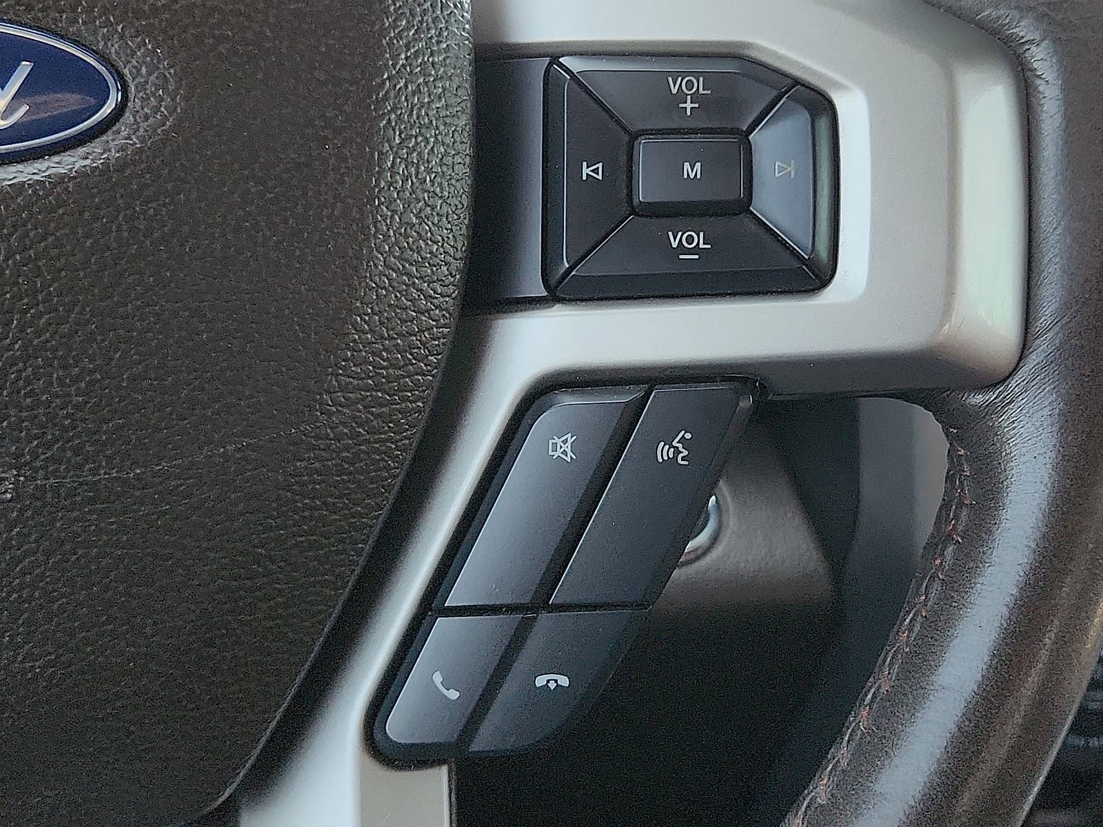 Used 2019 Ford F150 King Ranch w/ Equipment Group 601A Luxury AWD/4WD image 16