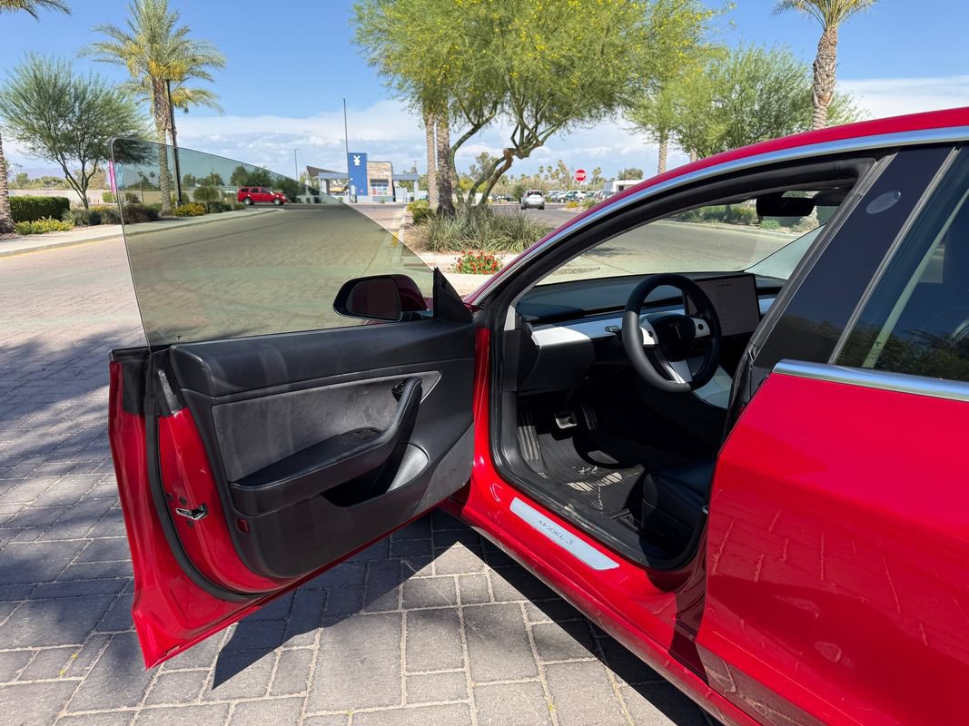 Used 2019 Tesla Model 3 Standard Range RWD image 7