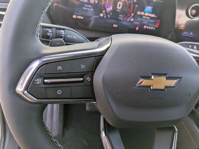 New 2026 Chevrolet Traverse LT w/ Sun and Wheel Package FWD image 17