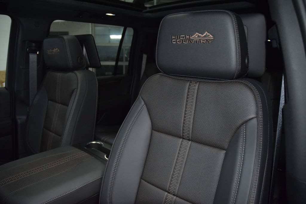 New 2026 Chevrolet Suburban High Country AWD/4WD image 41