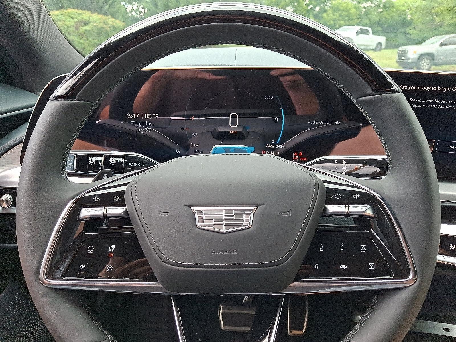 New 2026 Cadillac Lyriq Signature Luxury w/ Nappa Leather Package AWD/4WD image 16