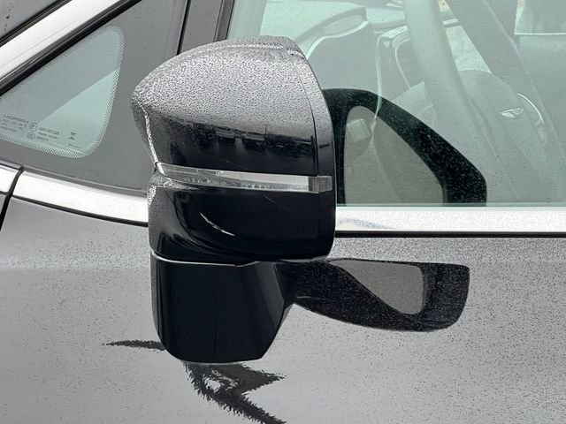 Used 2025 Chrysler Pacifica Select image 39