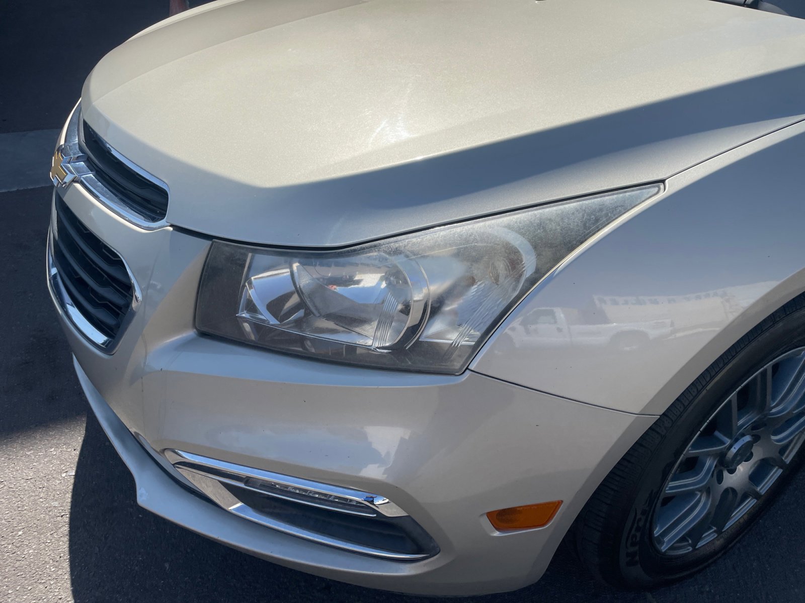 Used 2015 Chevrolet Cruze LT w/ Technology Package FWD image 9