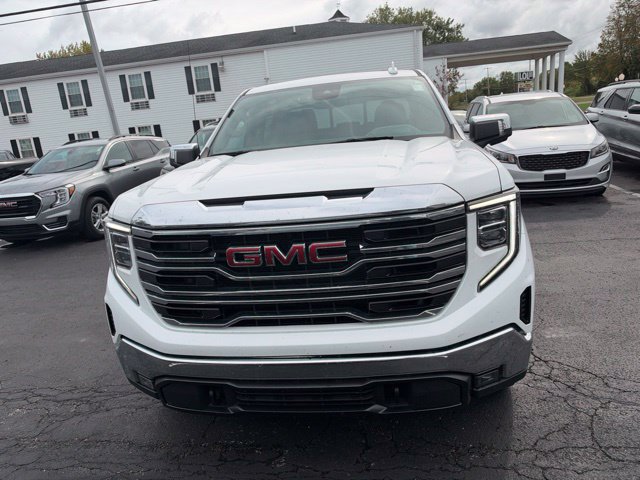 Used 2023 GMC Sierra 1500 SLT w/ SLT Convenience Package AWD/4WD image 11