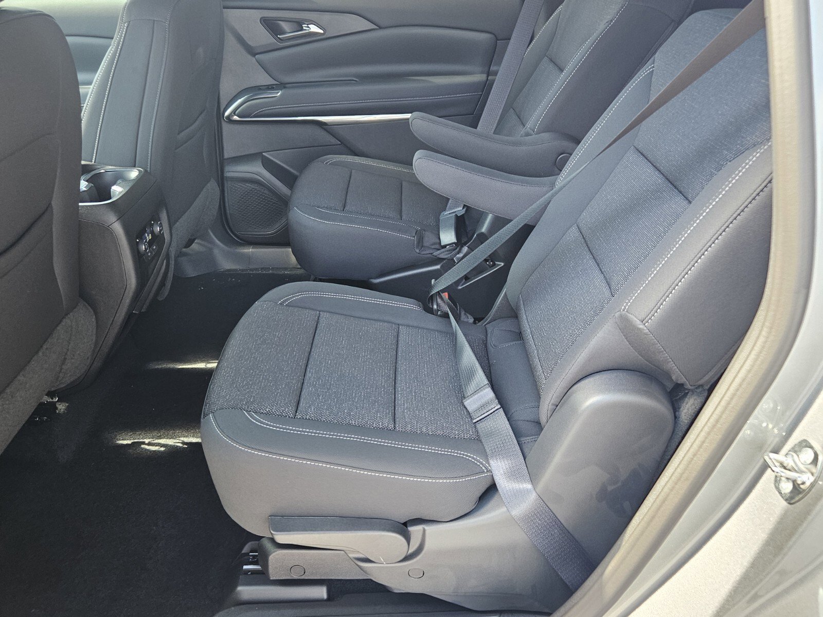 New 2026 Chevrolet Traverse LT image 4