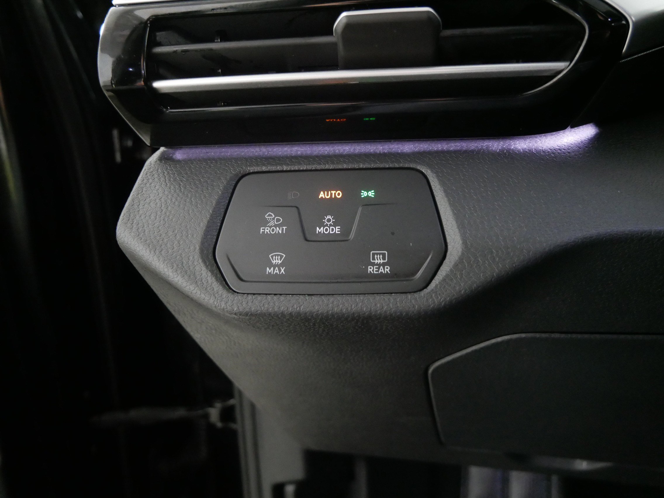 Certified 2022 Volkswagen ID.4 Pro S image 26