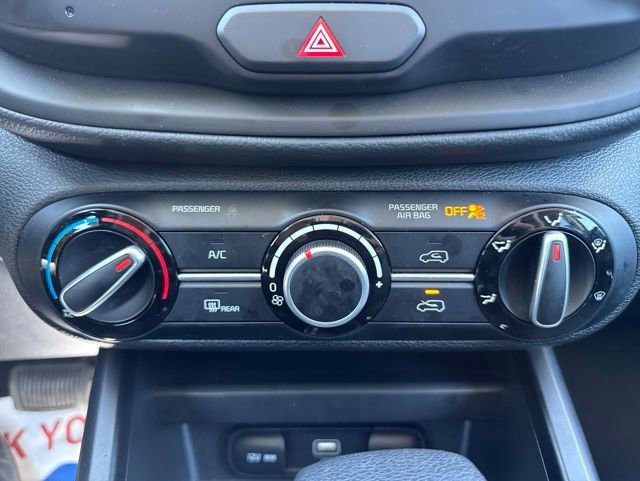 Used 2025 Kia Soul LX w/ LX Technology Package FWD image 29